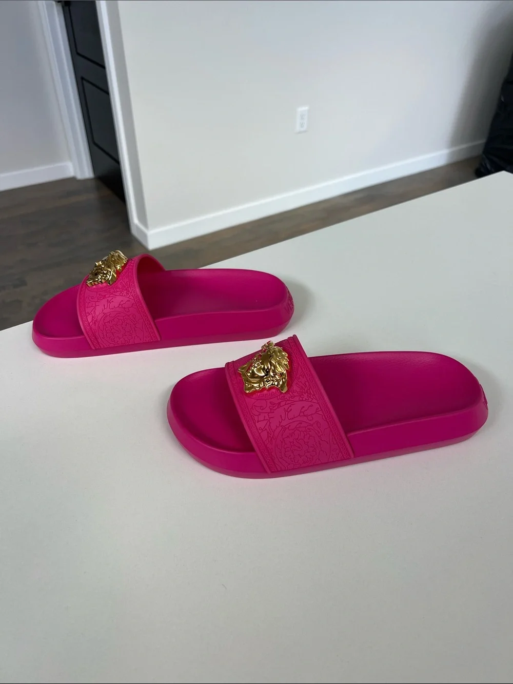 Versace pink la medusa rubber open toe slides sandals gold tone embossed baroque